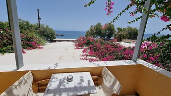 Nostos Beach