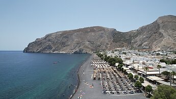 Nostos Beach