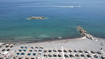 Nostos Beach