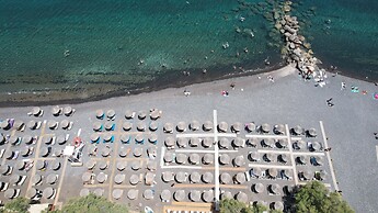 Nostos Beach