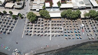 Nostos Beach