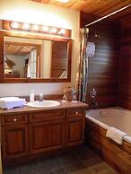 Westwind Inn on the Lake