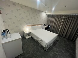 LUMOS INN