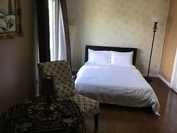 Mac Bed and Breakfast