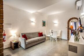 Tritone Top House