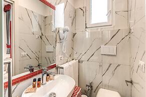 Tritone Top House