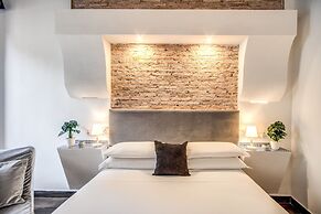 Tritone Top House
