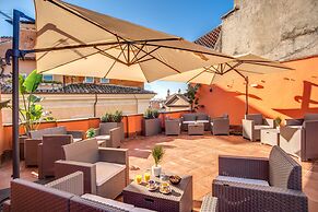 Tritone Top House