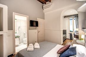 Tritone Top House