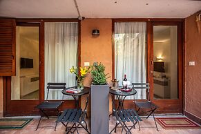 Tritone Top House