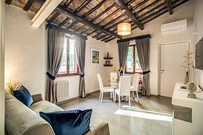 Tritone Top House