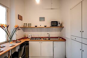 Tritone Top House