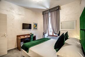Tritone Top House