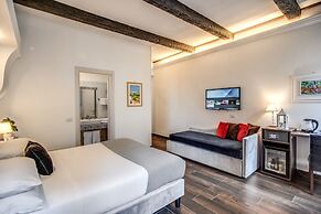 Tritone Top House