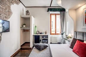 Tritone Top House