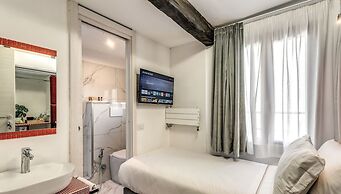 Tritone Top House