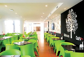 Kings Green Hotel