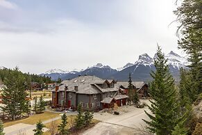 Creekside Villa