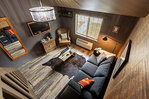 Creekside Villa