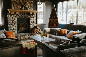 Creekside Villa