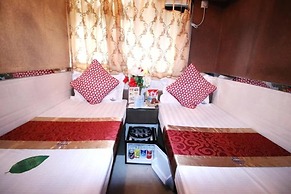 Temple Street Hotel