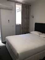 Evancourt Motel
