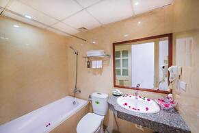 Tu Sakura Hotel