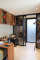 The Henry Hotel Manila