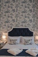 Parc Royale Suites Hotel