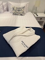 Parc Royale Suites Hotel