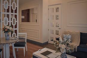 Parc Royale Suites Hotel