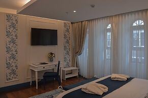 Parc Royale Suites Hotel