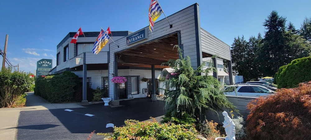 Cedars Inn Hotel & Convention Center