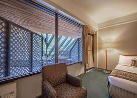 Cedars Inn Hotel & Convention Center