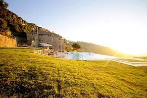Cherry Blossom Boutique Hotel