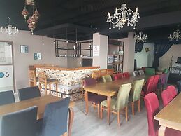 Teos Hotel