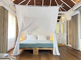 Trikora Beach Club & Resort