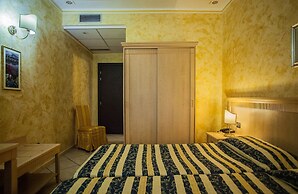 Hotel Mannu