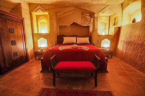 Sinasos Palace Cave Hotel