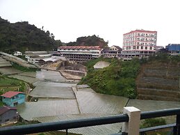 E Resort