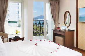 Regalia Hotel