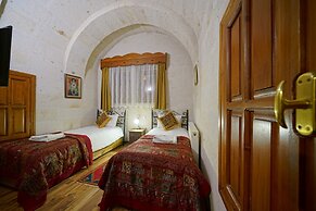 Arch Palace