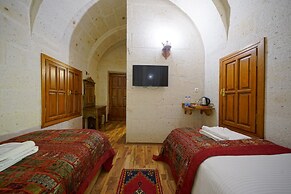 Arch Palace