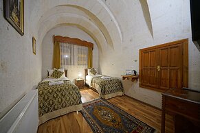 Arch Palace
