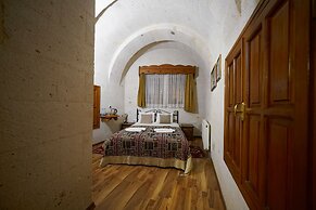 Arch Palace