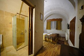 Arch Palace