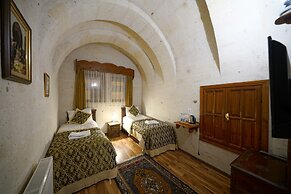 Arch Palace