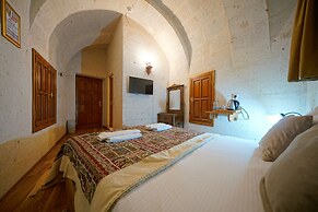 Arch Palace