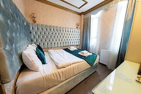 Diamond Royal Hotel