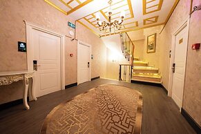 Diamond Royal Hotel